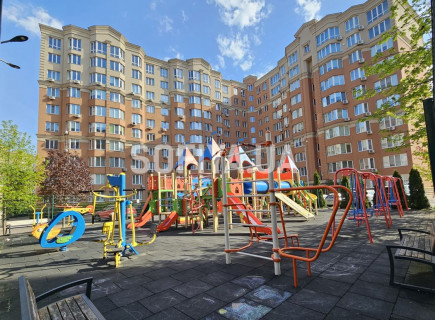 Будинок по вулиці Абрикосова, 3 - ЖК София