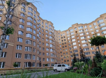 вул. Молодіжна - ЖК София