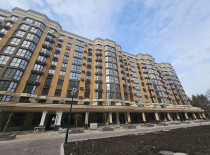 Будинок по вулиці Миру, 7 - ЖК София